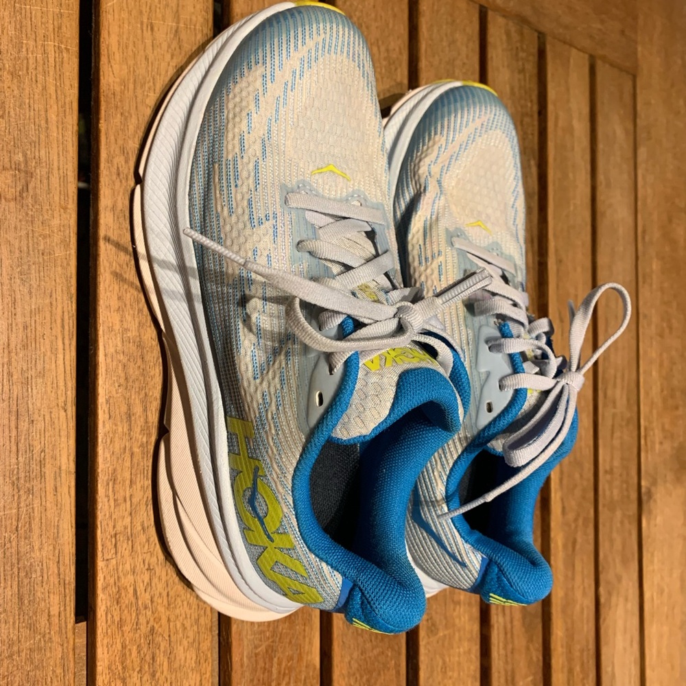 Hoka One One Clifton 9 Blue Vegan Spring Training Running Sneakers Youth 3.5 GUC